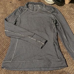 vintage lulu thermal top. don’t sell anymore!!